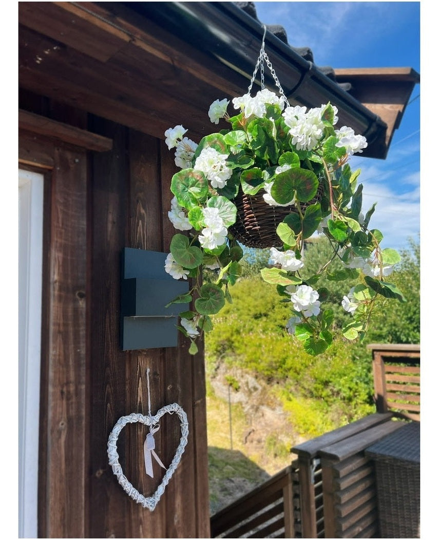 Kunstig Begonia Hvit i Kurv UV 70cm